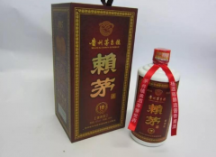 畅饮“酱香之王”，赖茅酒53度酱香型20年价格详解
