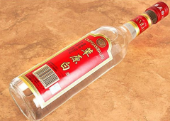 草原白酒天津总代理 引领白酒行业的创新与发展